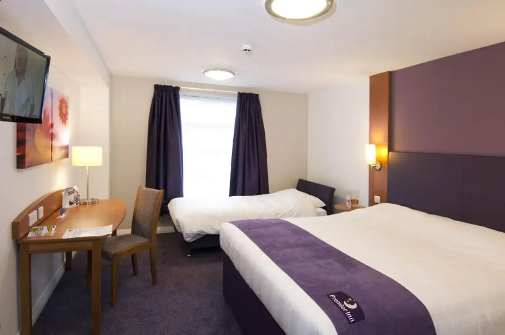 Premier Inn Edinburgh Airport - Newbridge-1